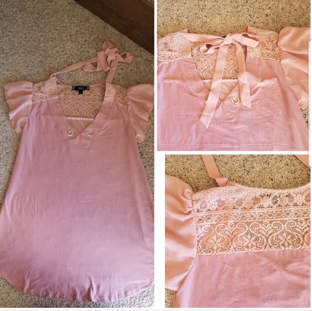 Brand New!! Tutta Bella Lace Flowy Top